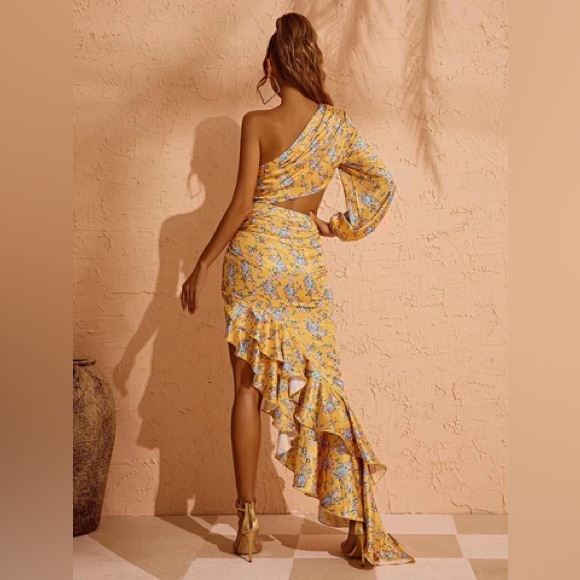 Aiyana One Shoulder Summer Floral Maxi Dress In Yellow - Picture 4 of 8